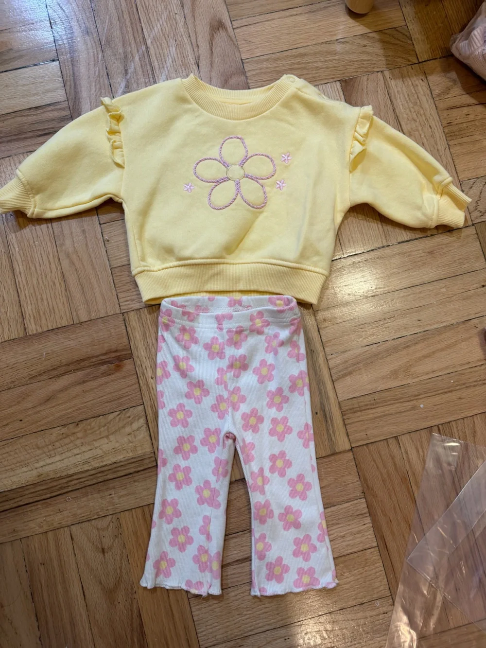 Primark Yellow embroidery Sweater and Pink Flower Leggings 3-6month Matching Set